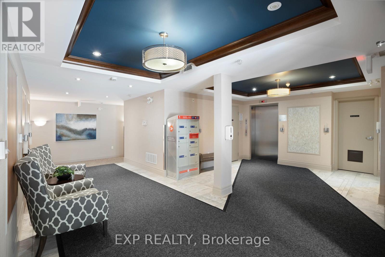 












304 - 225 WINTERFELL

,
Ottawa,




Ontario
K1G4J1

