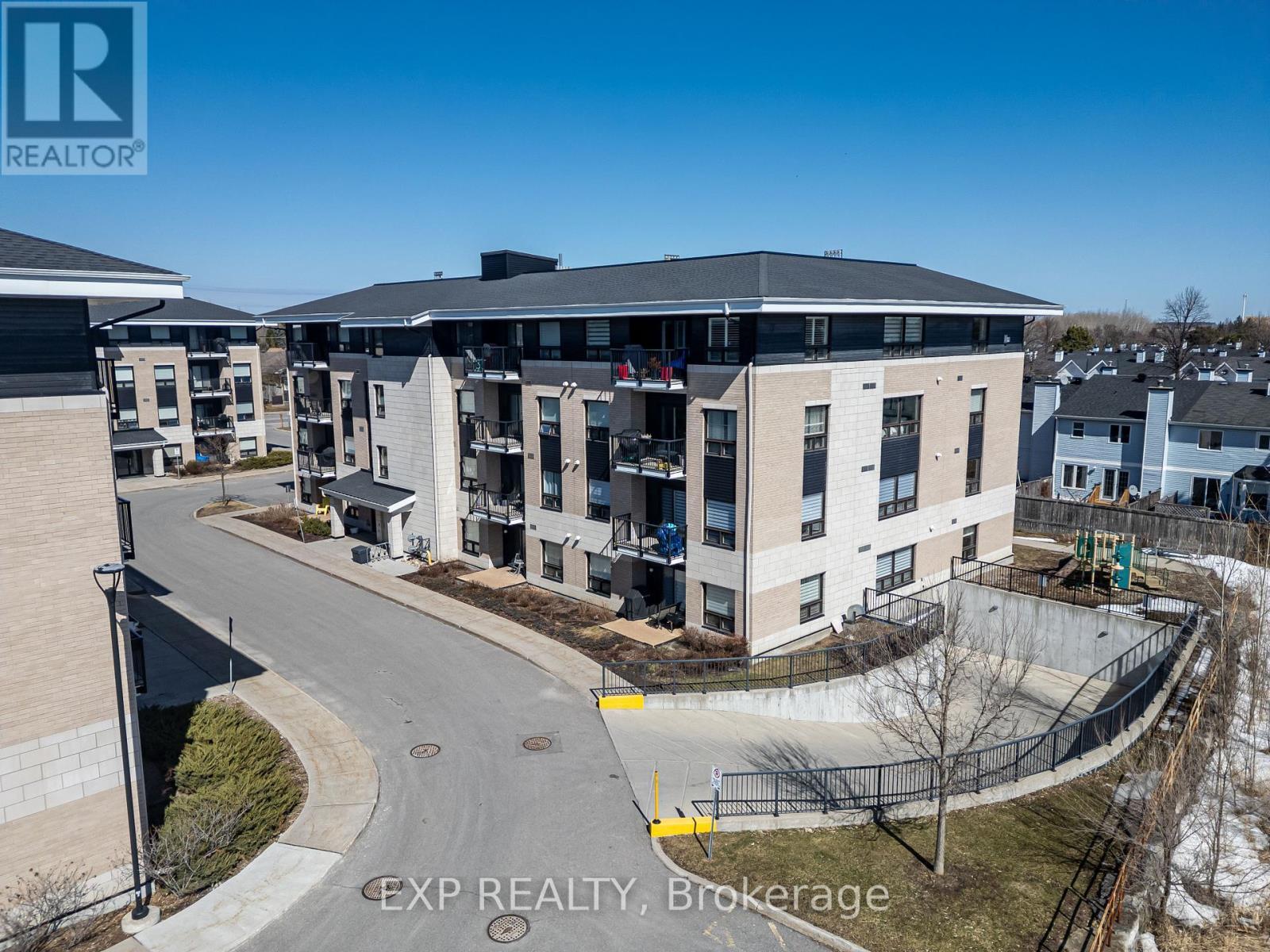 












304 - 225 WINTERFELL

,
Ottawa,




Ontario
K1G4J1

