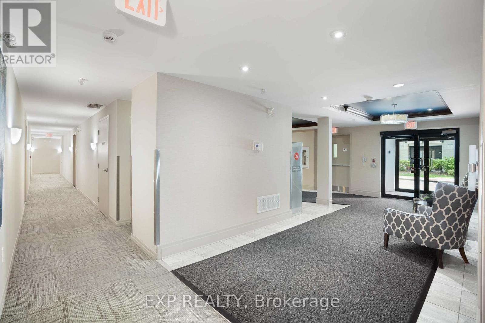 












304 - 225 WINTERFELL

,
Ottawa,




Ontario
K1G4J1


