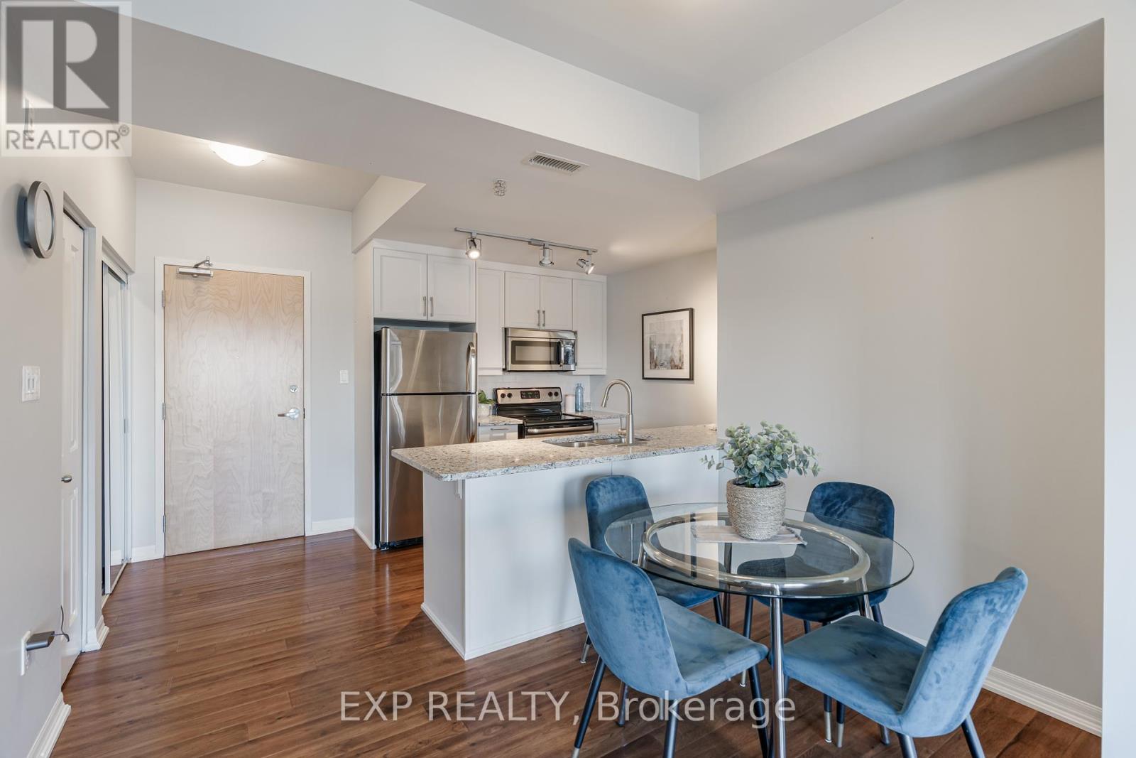 












304 - 225 WINTERFELL

,
Ottawa,




Ontario
K1G4J1

