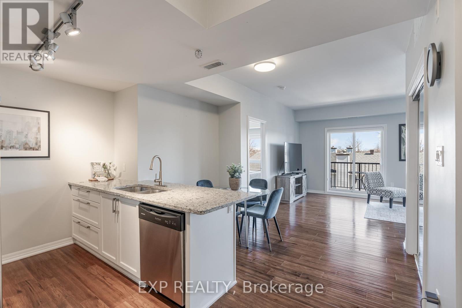 












304 - 225 WINTERFELL

,
Ottawa,




Ontario
K1G4J1

