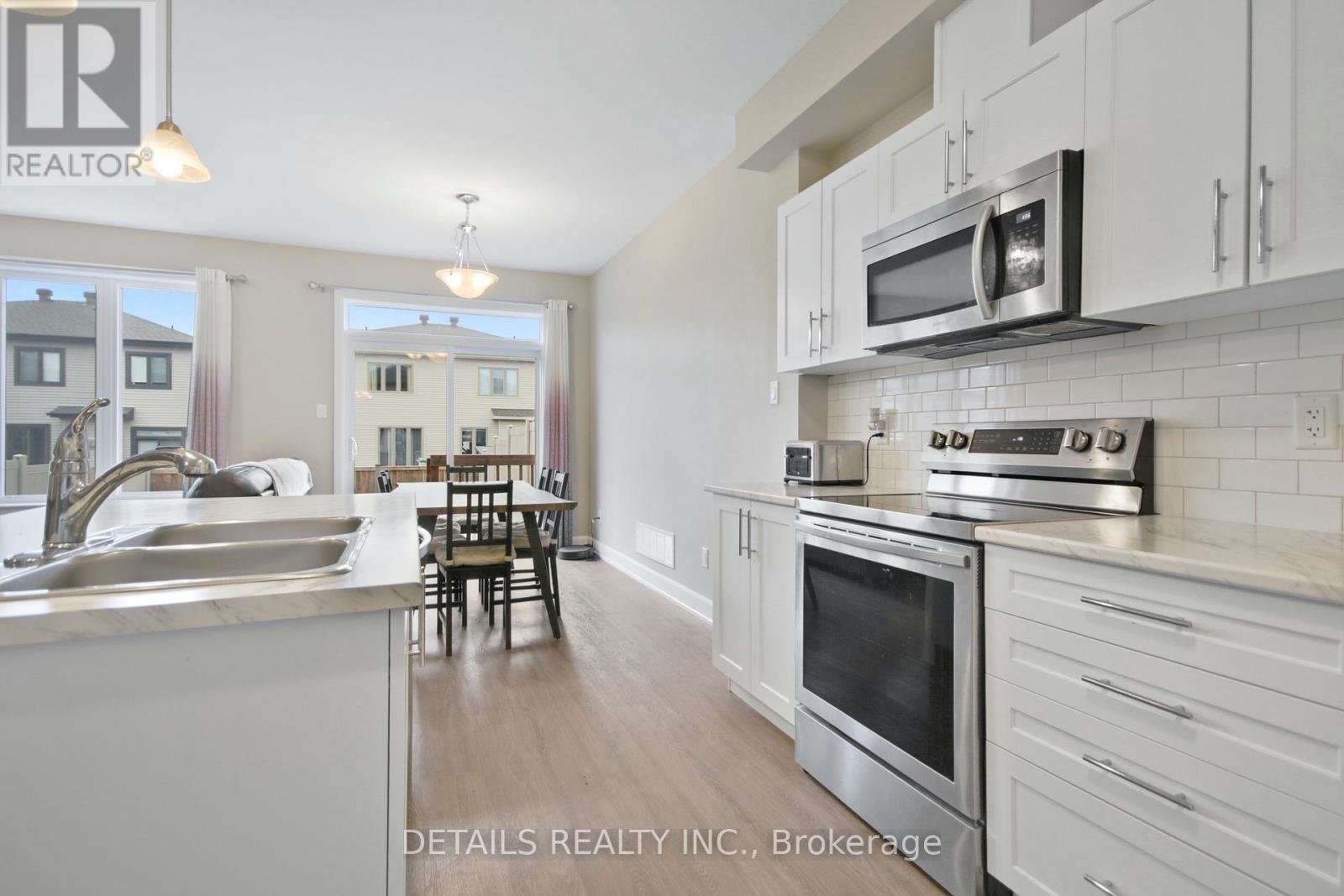 












14 TABER STREET N

,
Carleton Place,




Ontario
K7C0H2

