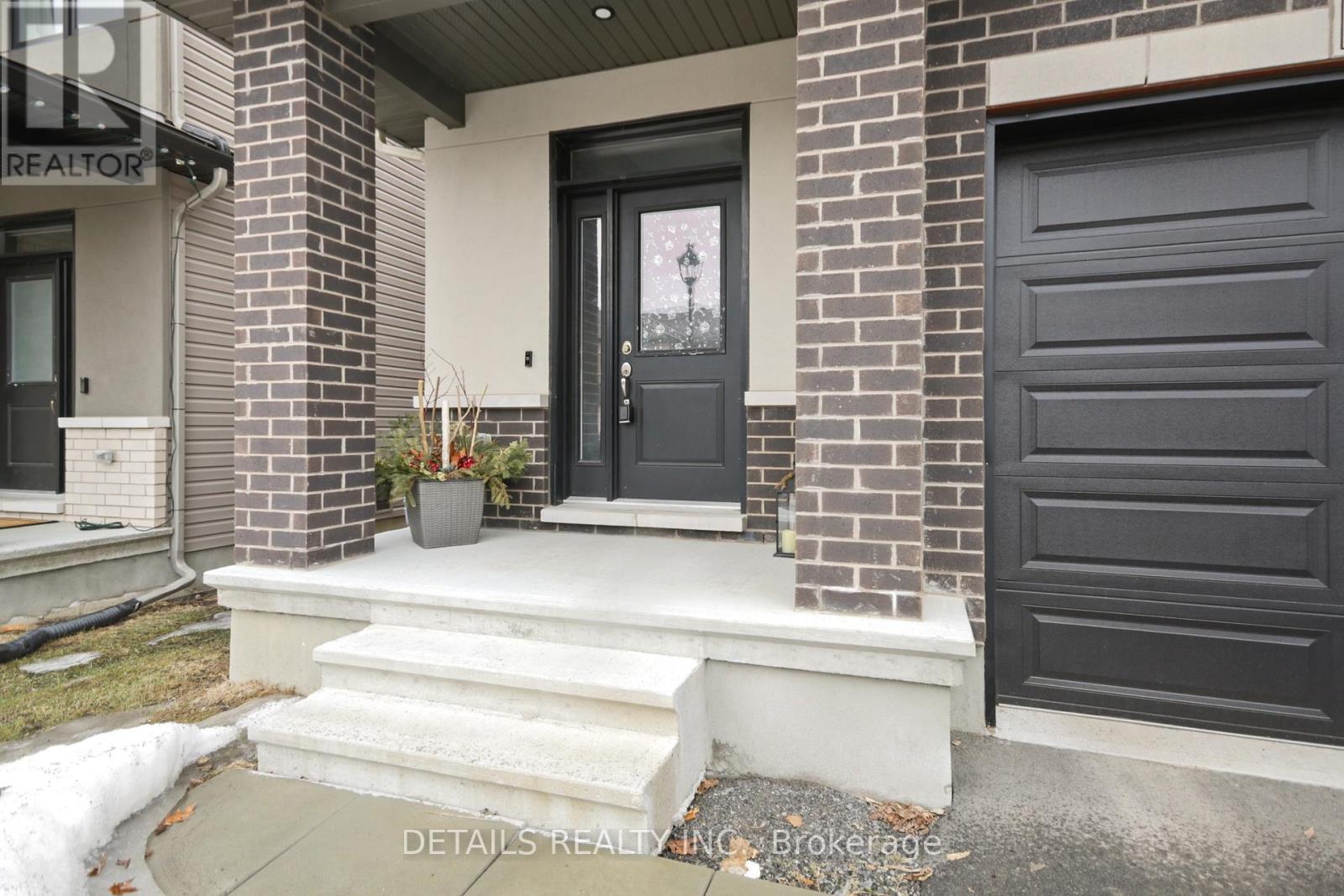 












14 TABER STREET N

,
Carleton Place,




Ontario
K7C0H2

