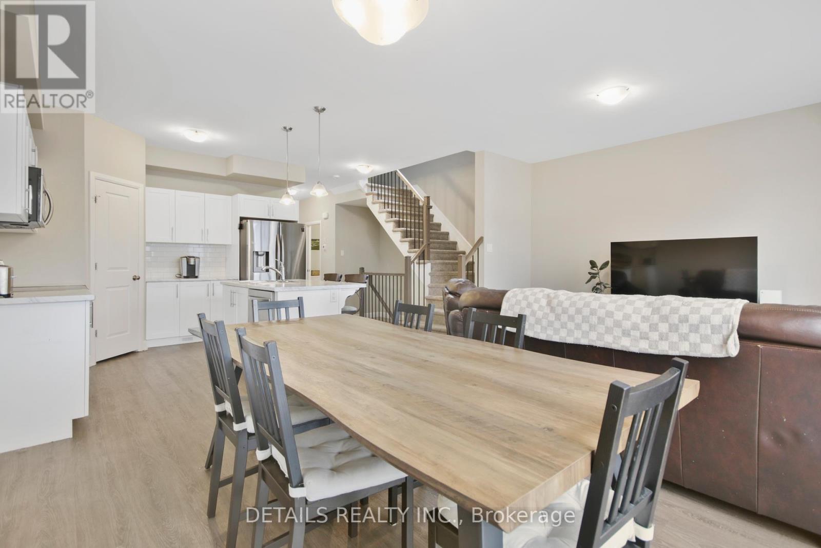 












14 TABER STREET N

,
Carleton Place,




Ontario
K7C0H2

