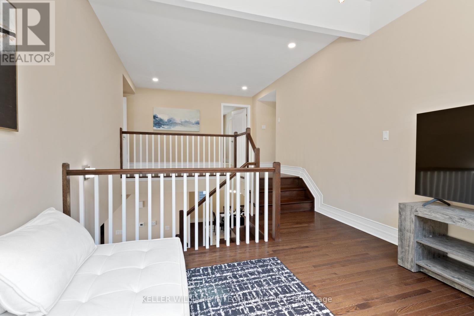 












302 RYWALK CIRCLE

,
Ottawa,




Ontario
K1T0C7

