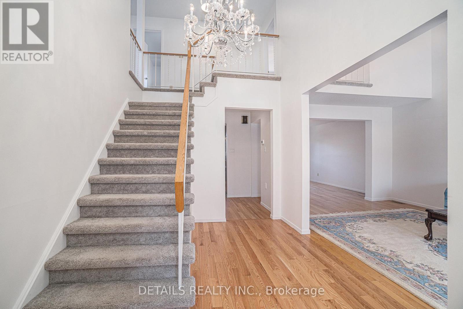 












230 EQUESTRIAN DRIVE

,
Ottawa,




Ontario
K2M1A4

