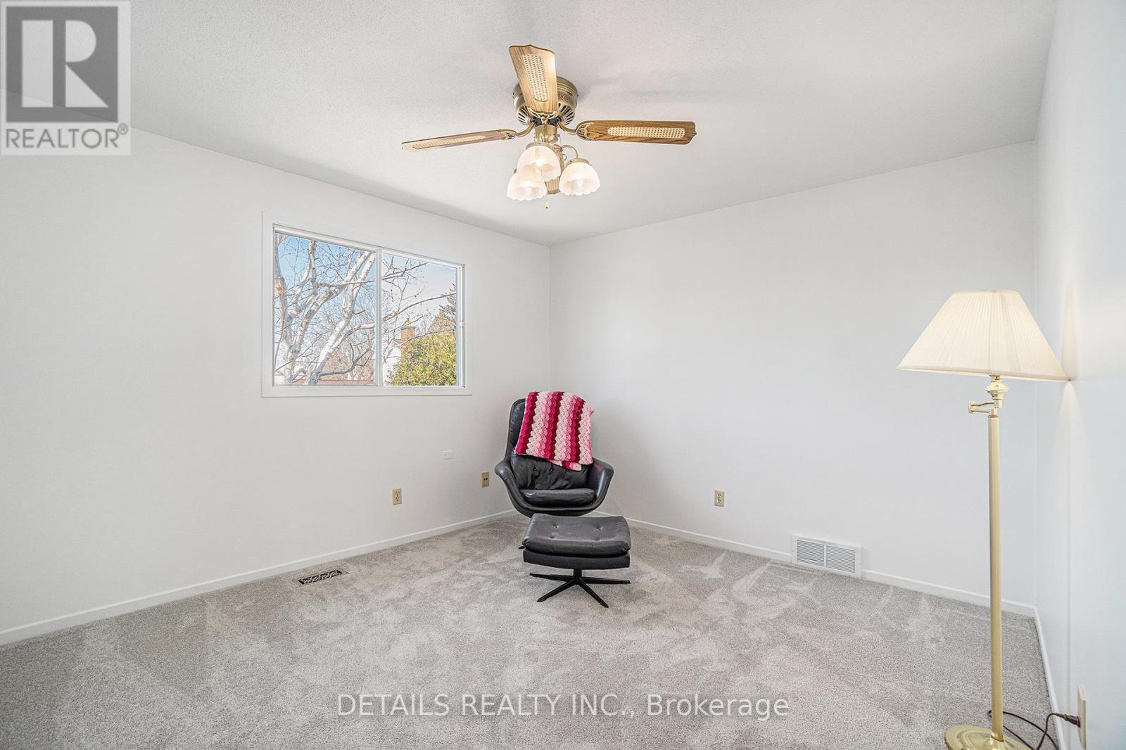 












230 EQUESTRIAN DRIVE

,
Ottawa,




Ontario
K2M1A4

