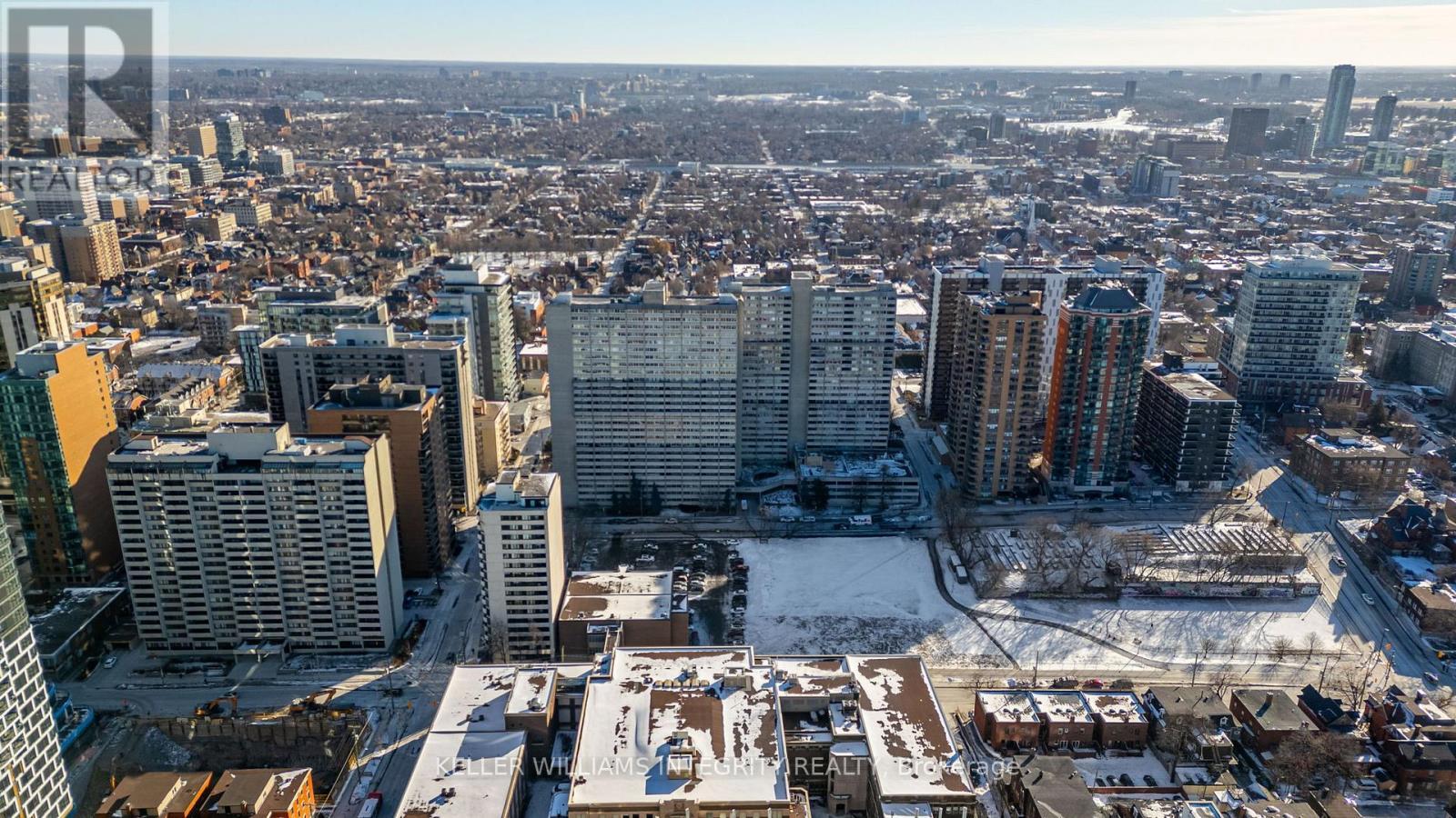 












202 - 500 LAURIER AVENUE W

,
Ottawa,




Ontario
K1R5E1

