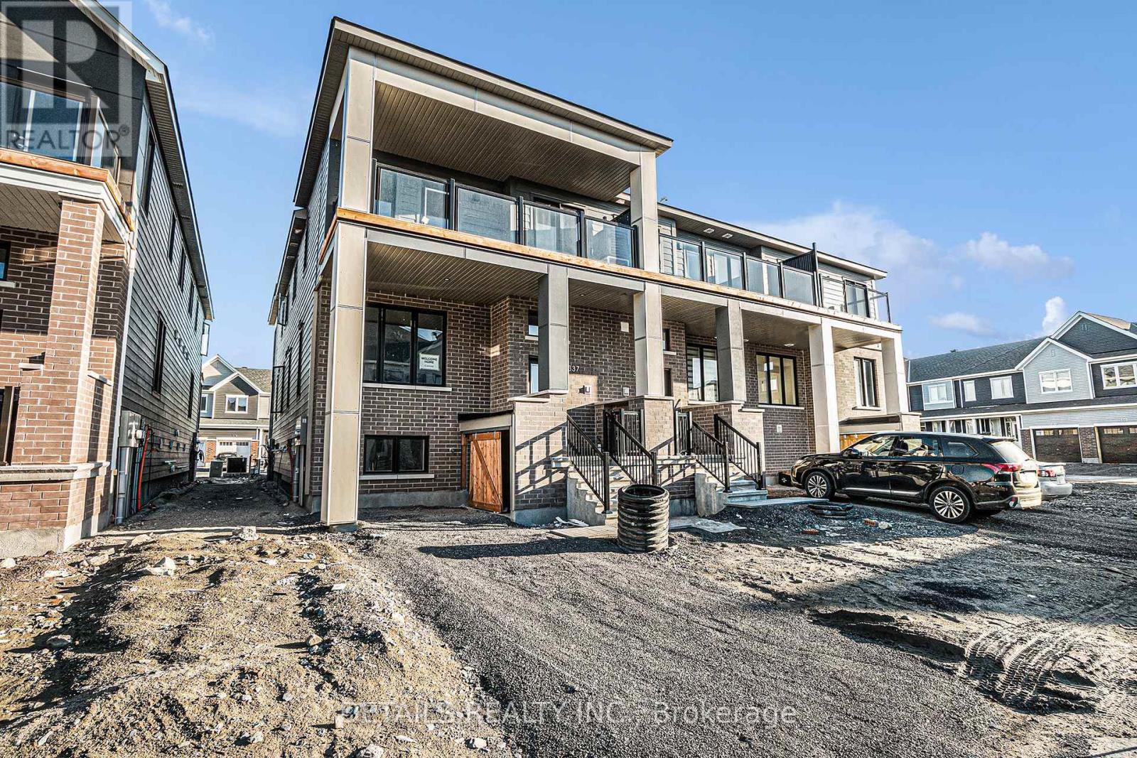 












337 CATSFOOT WALK

,
Ottawa,




Ontario
K2J7G7

