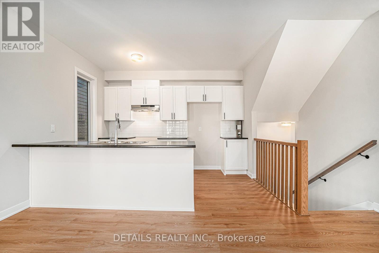 












337 CATSFOOT WALK

,
Ottawa,




Ontario
K2J7G7


