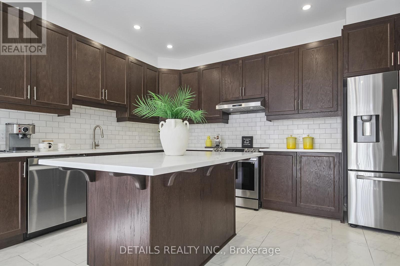 












147 UNITY PLACE

,
Ottawa,




Ontario
K2S2Y8

