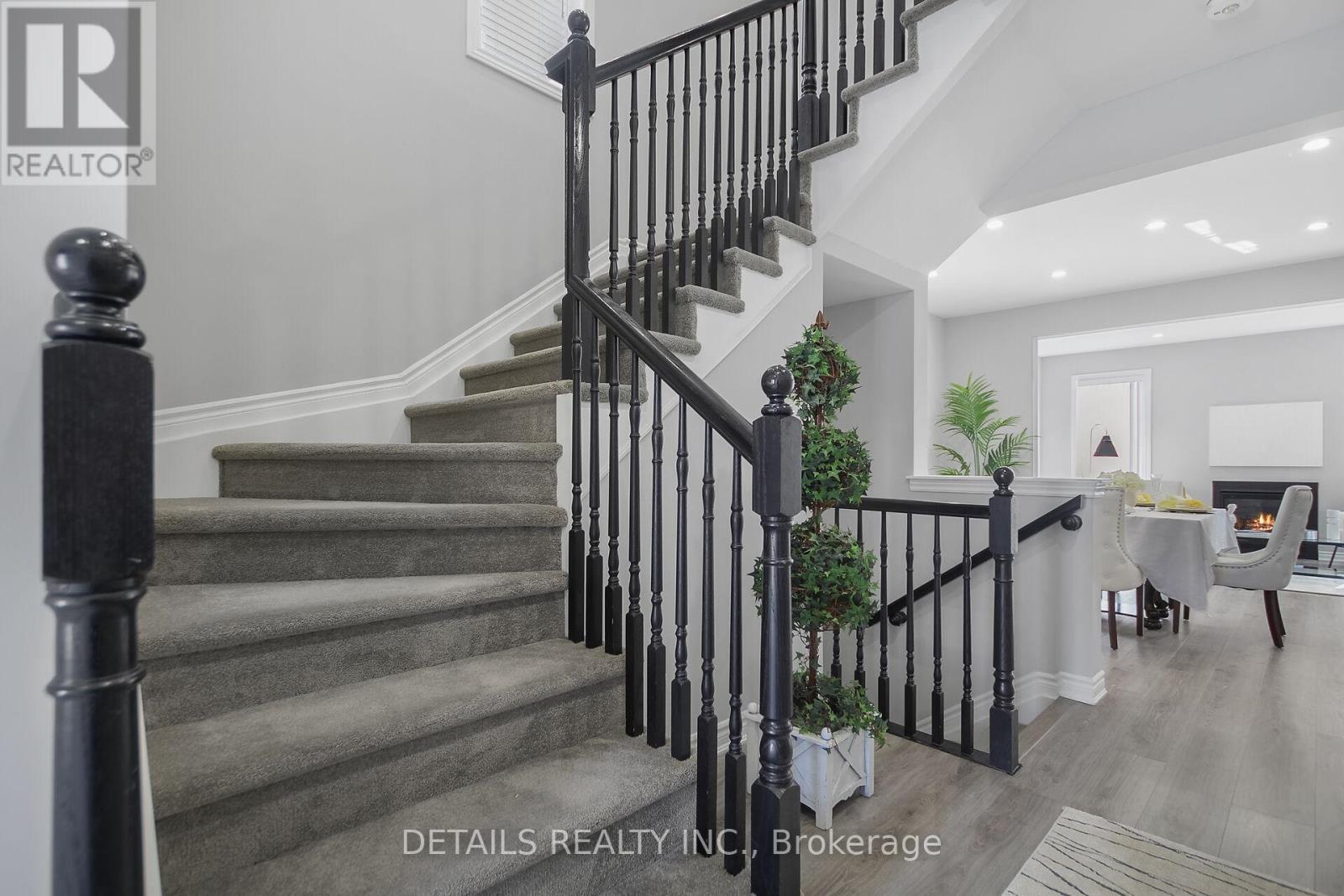 












147 UNITY PLACE

,
Ottawa,




Ontario
K2S2Y8

