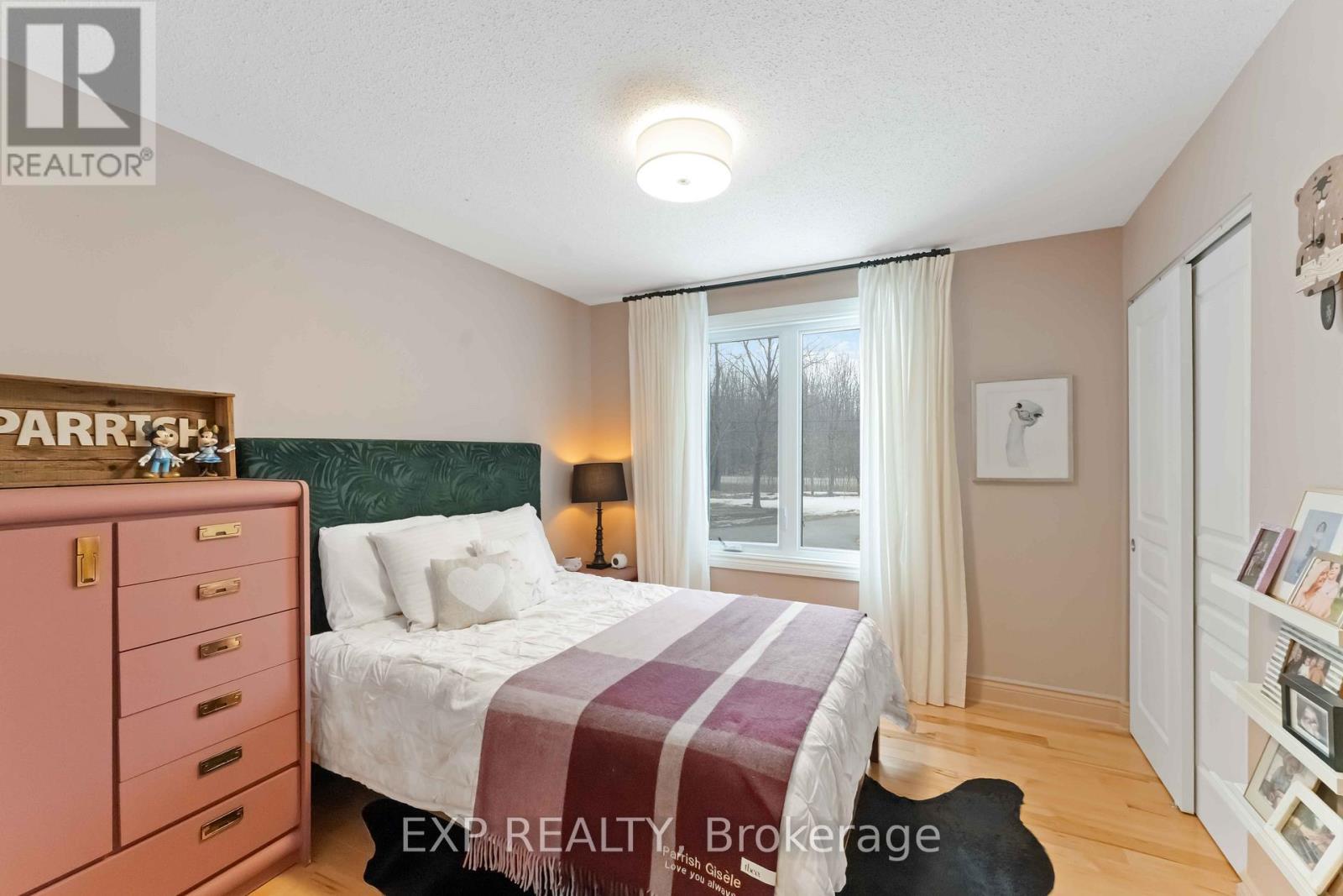 












4688 FALLOWFIELD ROAD

,
Ottawa,




Ontario
K2J4S4

