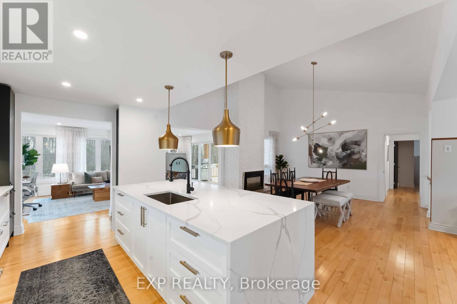 












4688 FALLOWFIELD ROAD

,
Ottawa,




Ontario
K2J4S4

