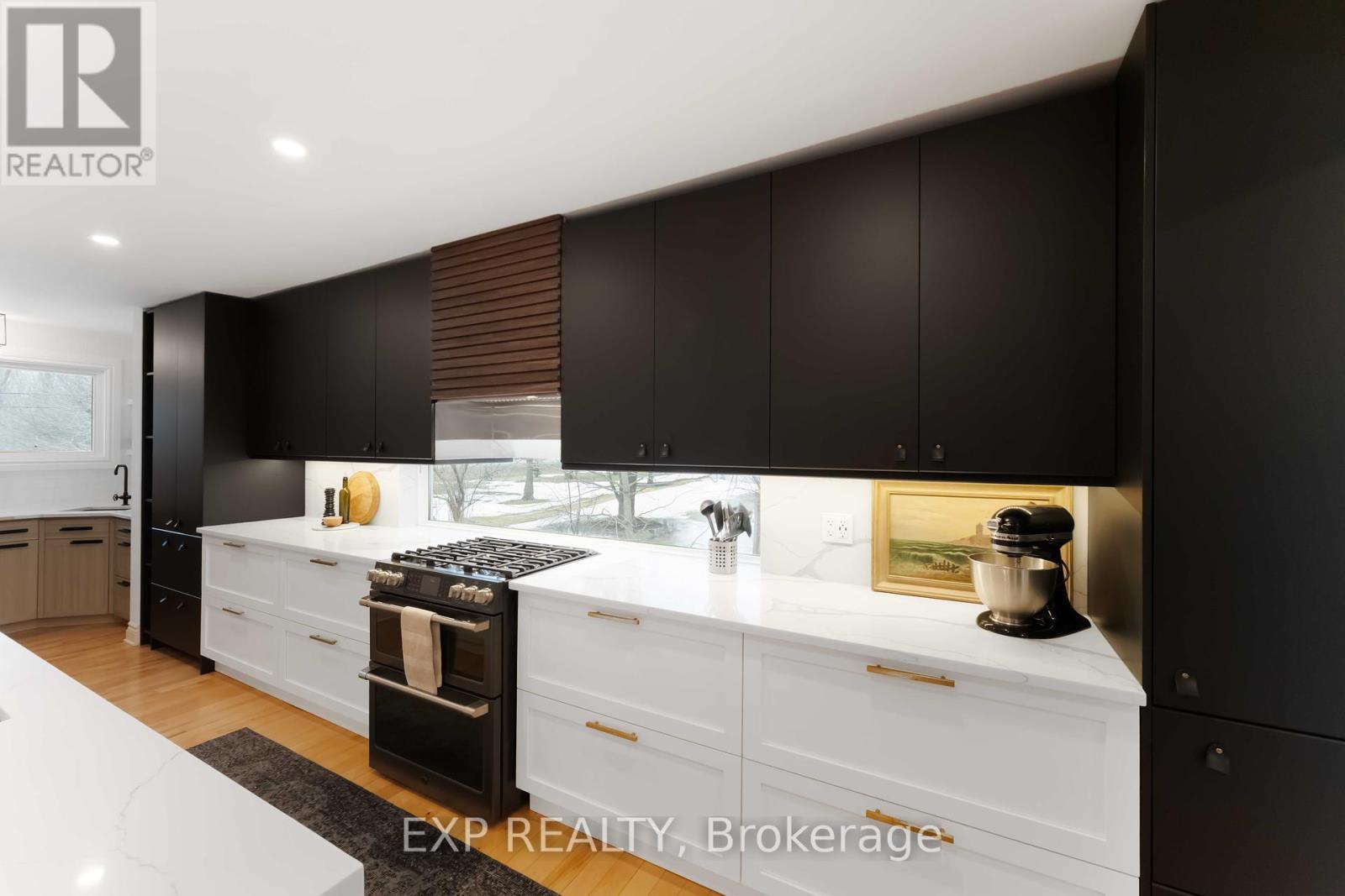 












4688 FALLOWFIELD ROAD

,
Ottawa,




Ontario
K2J4S4

