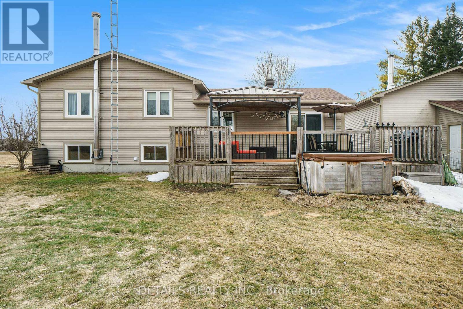 












10083 MCINTYRE ROAD

,
North Dundas,




Ontario
K0E1S0

