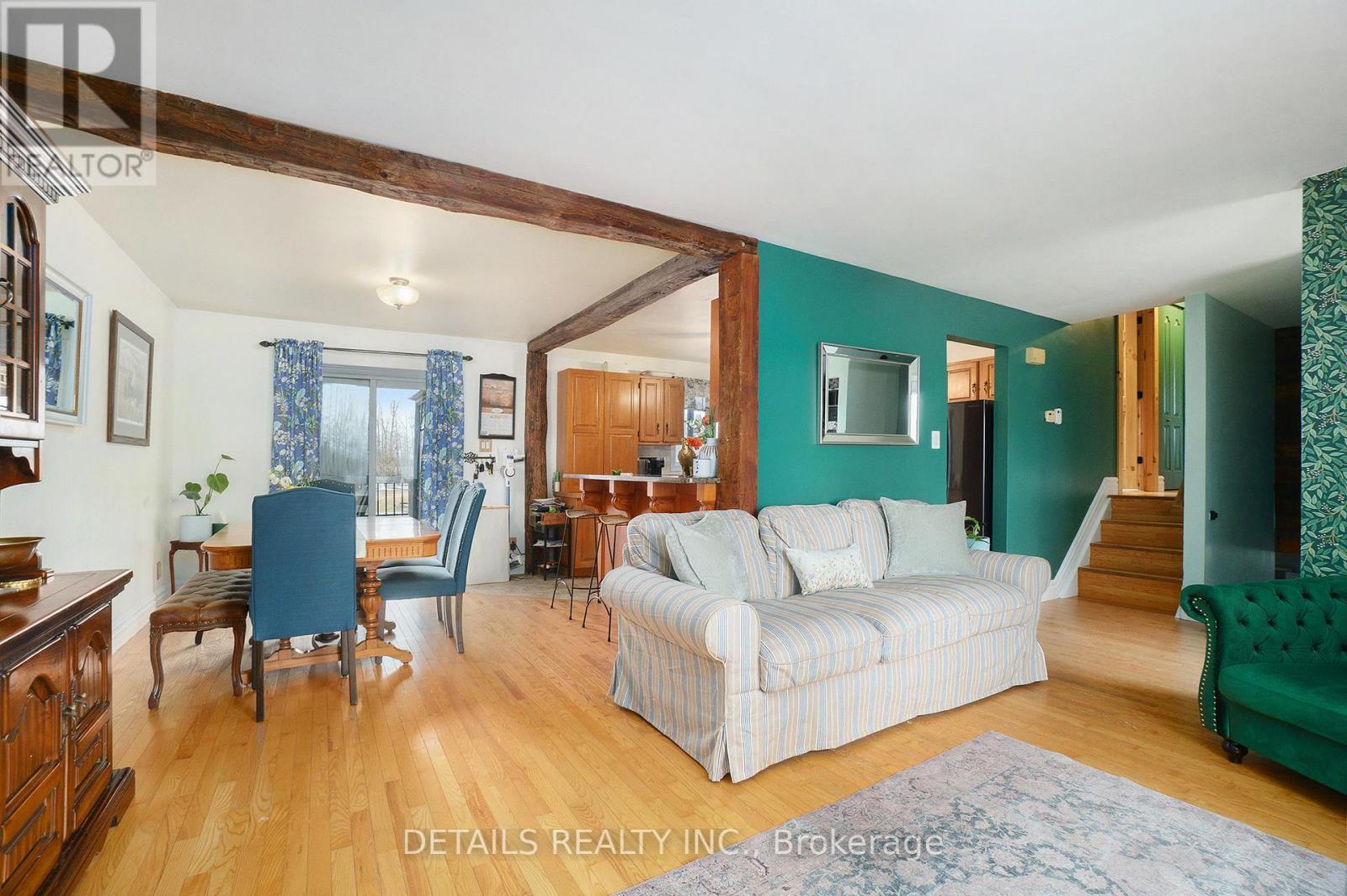 












10083 MCINTYRE ROAD

,
North Dundas,




Ontario
K0E1S0

