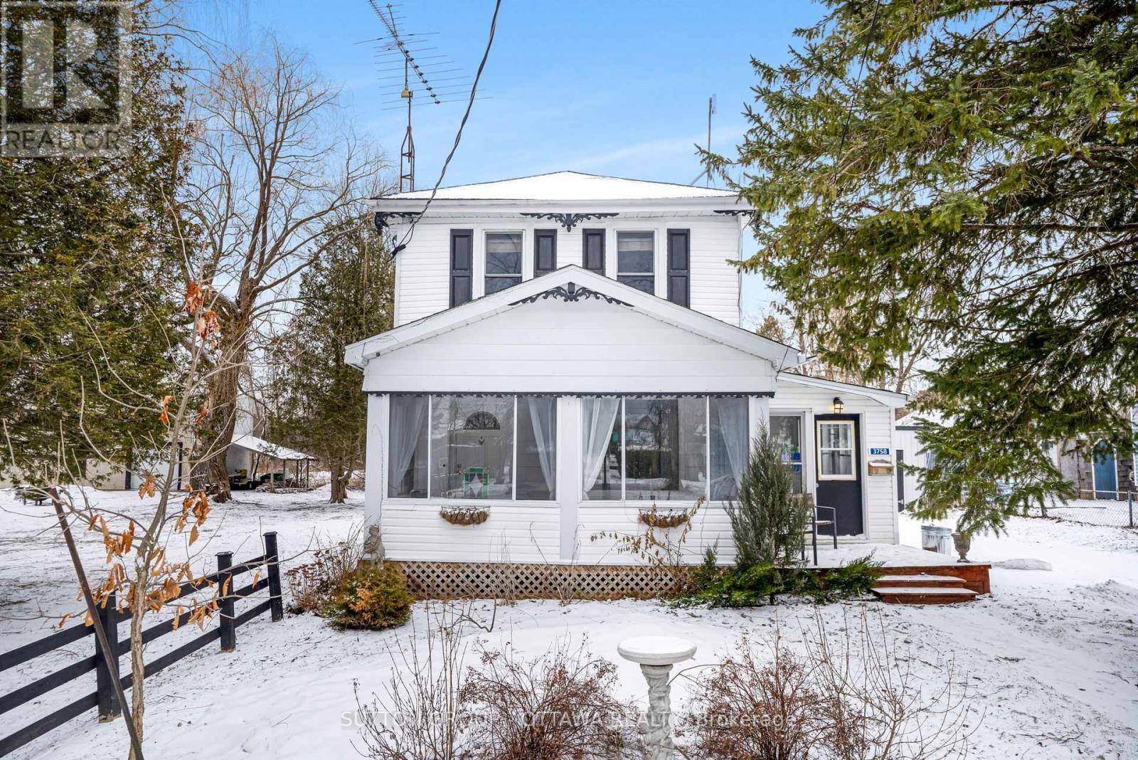 












3758 KENNEDY AVENUE

,
North Glengarry,




Ontario
K0C1B0

