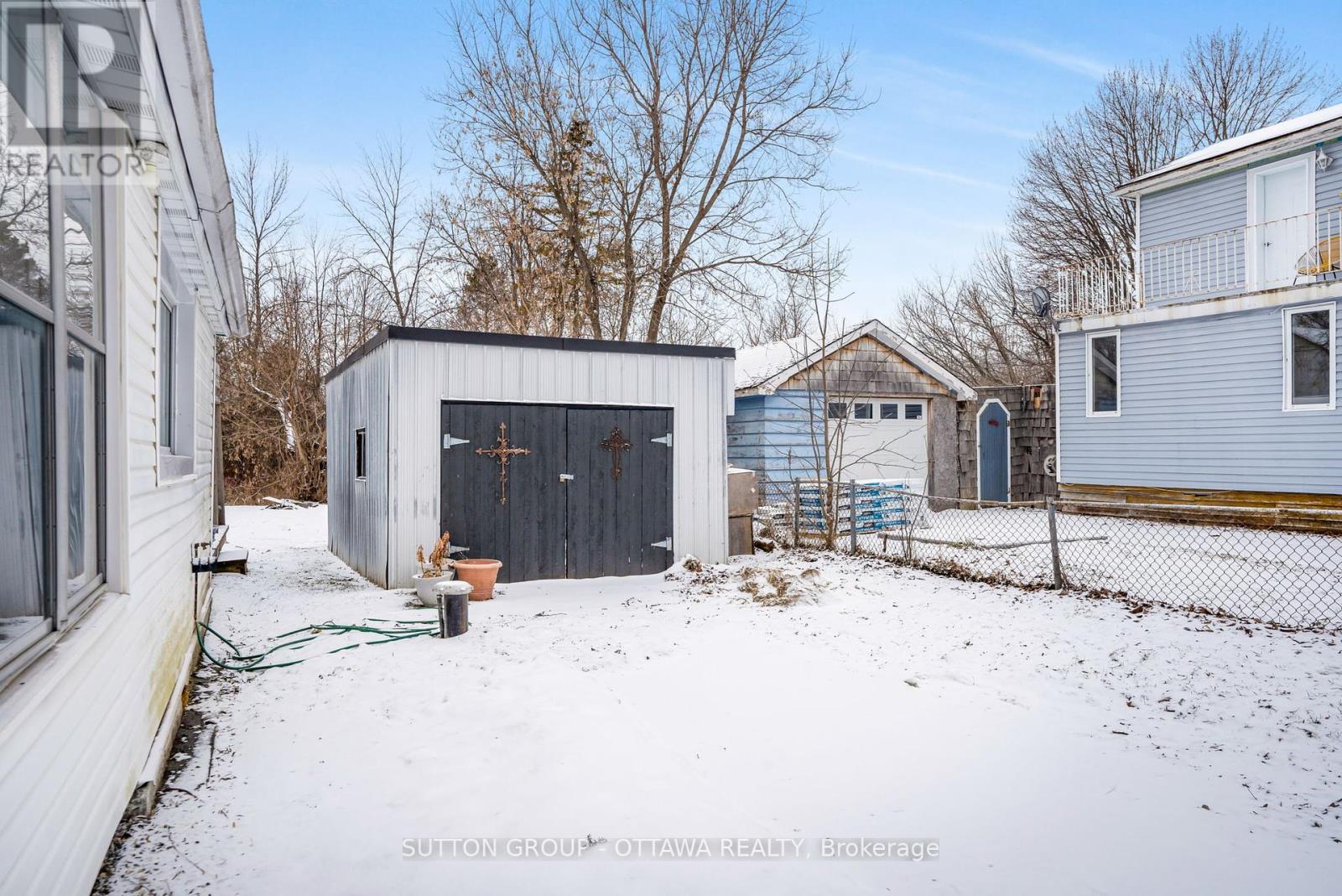 












3758 KENNEDY AVENUE

,
North Glengarry,




Ontario
K0C1B0

