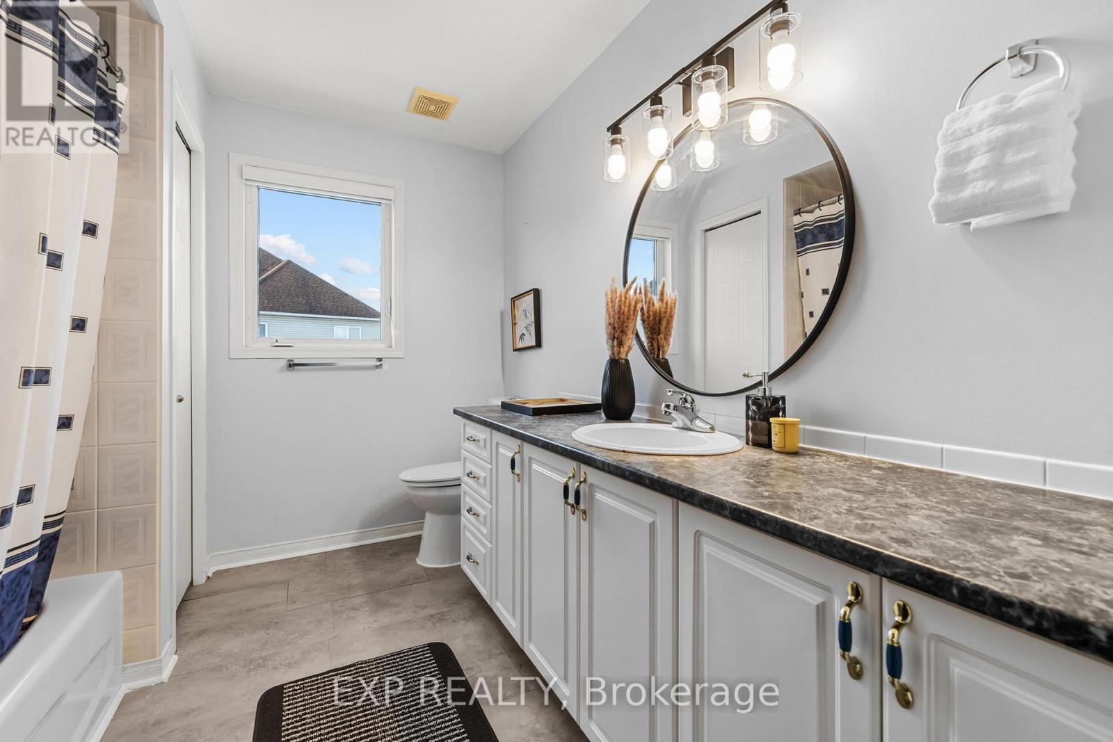 












2151 AVEBURY DRIVE

,
Ottawa,




Ontario
K4A4G7

