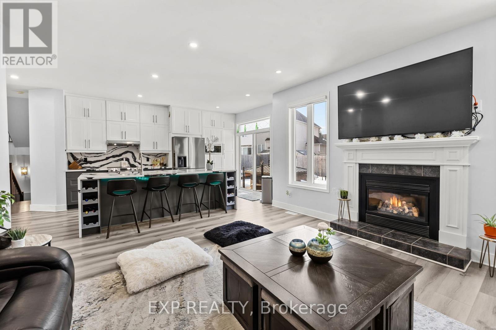 












2151 AVEBURY DRIVE

,
Ottawa,




Ontario
K4A4G7


