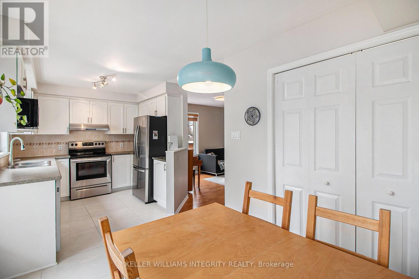 












36 - 1512 WALKLEY ROAD

,
Ottawa,




Ontario
K1V2G7

