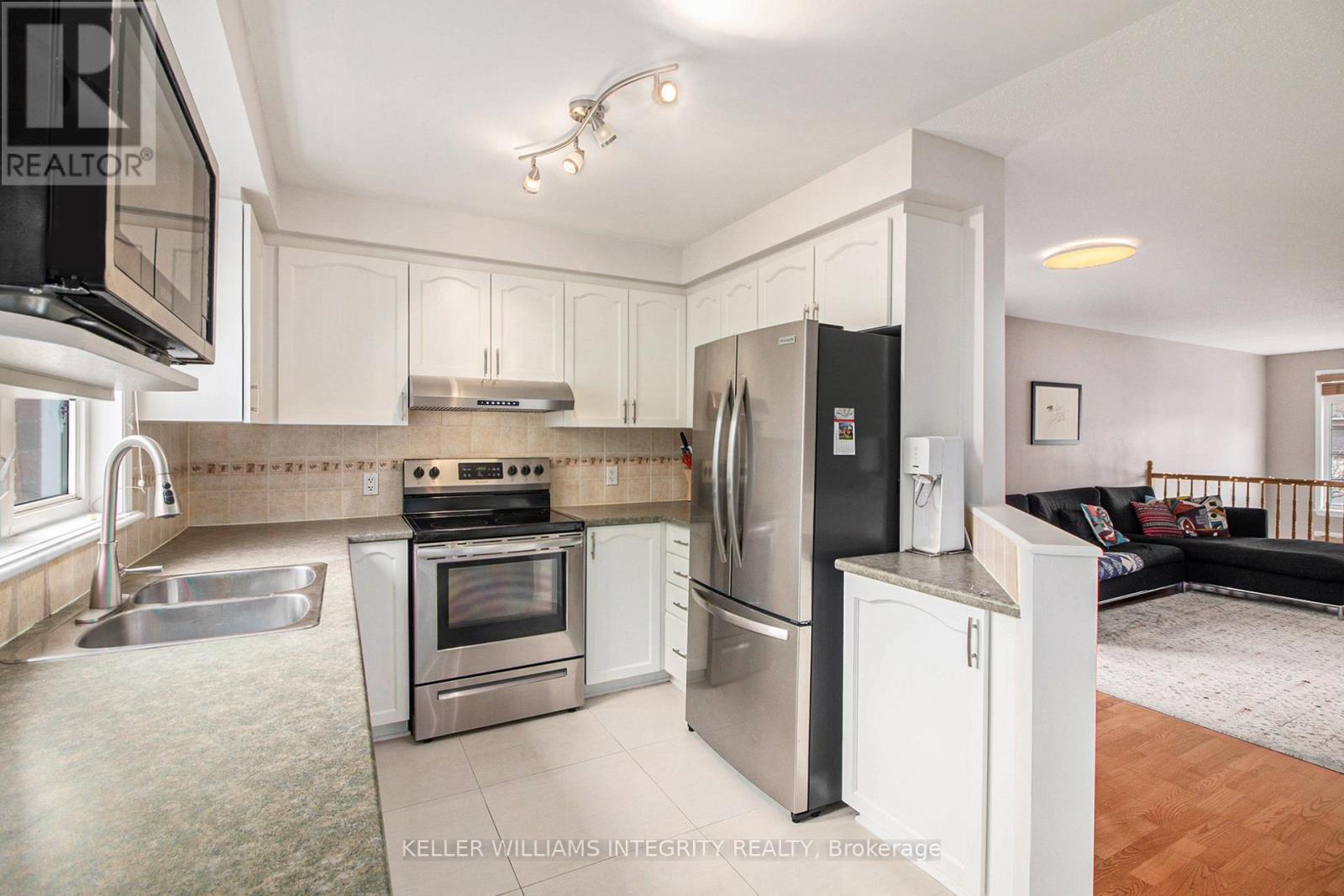 












36 - 1512 WALKLEY ROAD

,
Ottawa,




Ontario
K1V2G7


