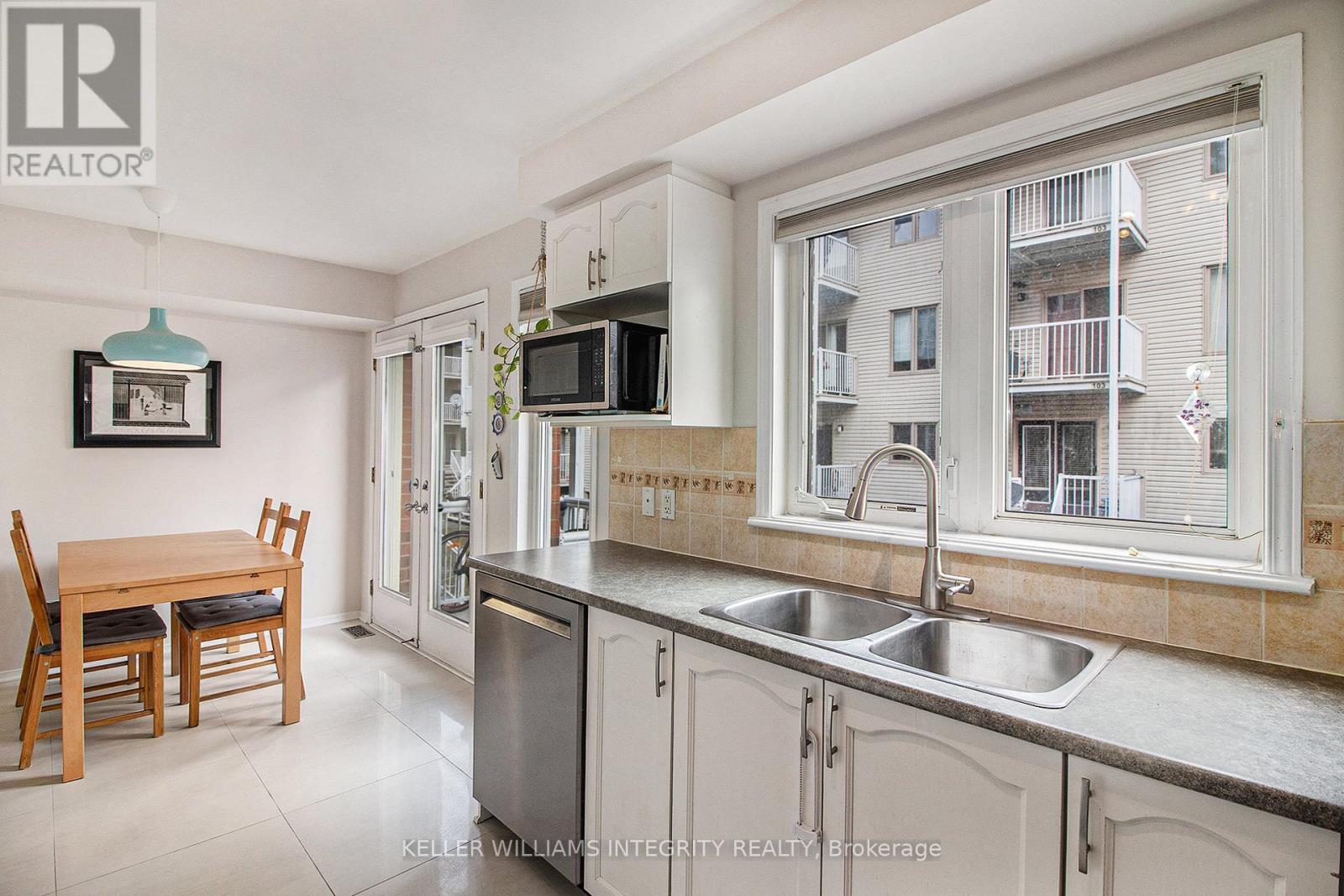 












36 - 1512 WALKLEY ROAD

,
Ottawa,




Ontario
K1V2G7

