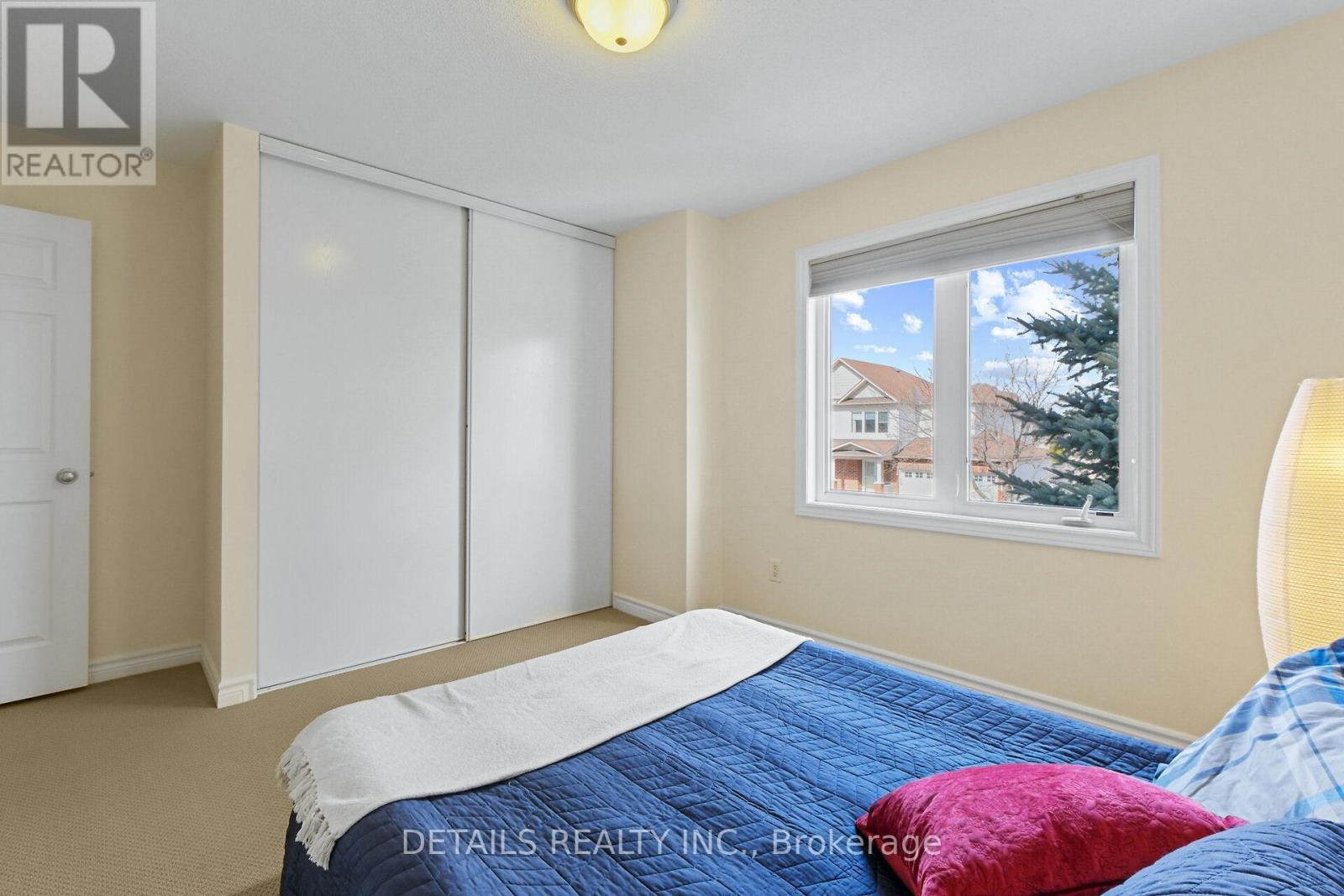 












404 ABBEYDALE CIRCLE

,
Ottawa,




Ontario
K2K0E8

