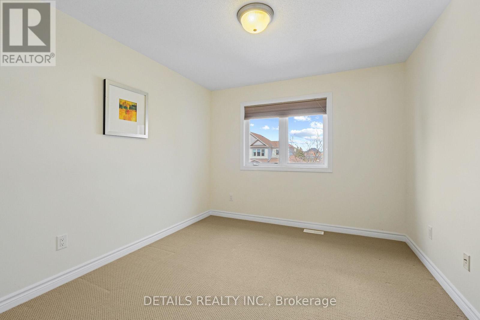 












404 ABBEYDALE CIRCLE

,
Ottawa,




Ontario
K2K0E8

