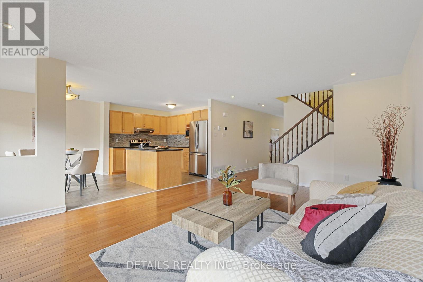 












404 ABBEYDALE CIRCLE

,
Ottawa,




Ontario
K2K0E8


