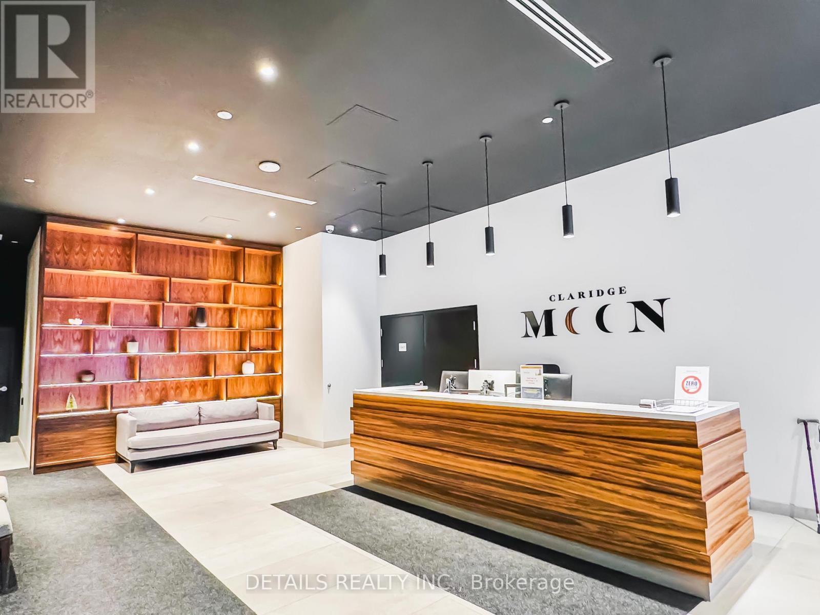 












1102 - 340 QUEEN STREET

,
Ottawa,




Ontario
K1R0G1

