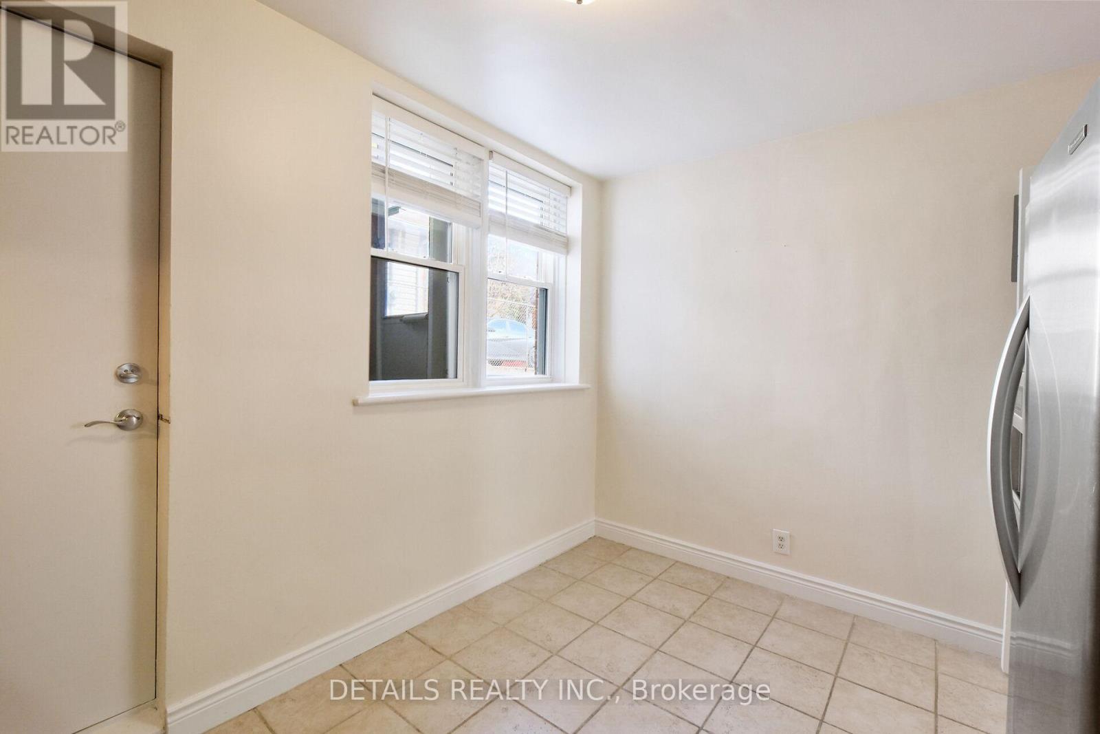 












309 CURRELL AVENUE

,
Ottawa,




Ontario
K1Z7J7

