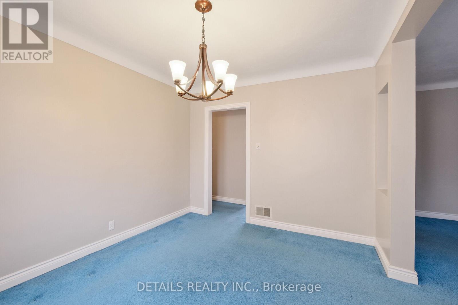 












309 CURRELL AVENUE

,
Ottawa,




Ontario
K1Z7J7

