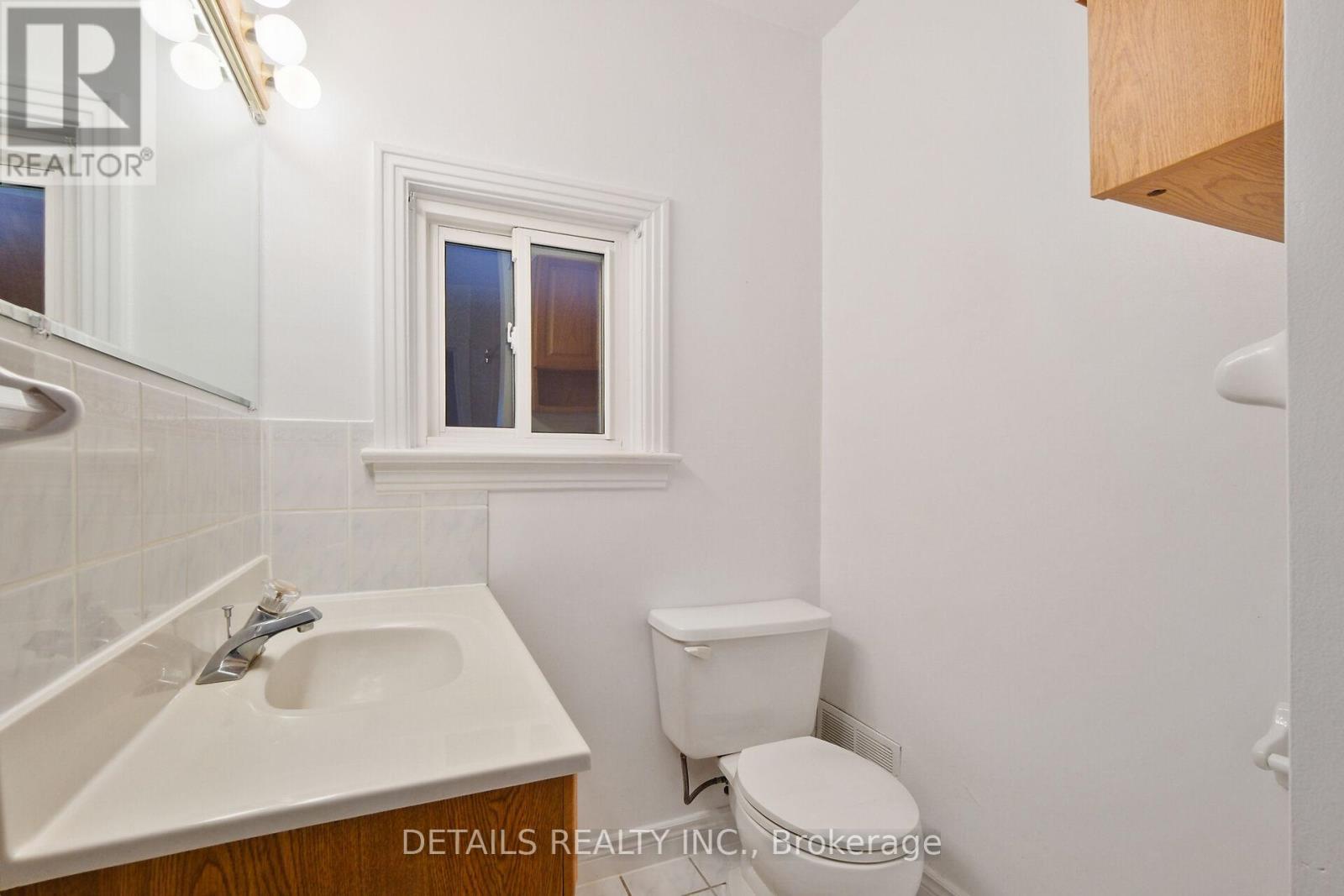 












309 CURRELL AVENUE

,
Ottawa,




Ontario
K1Z7J7

