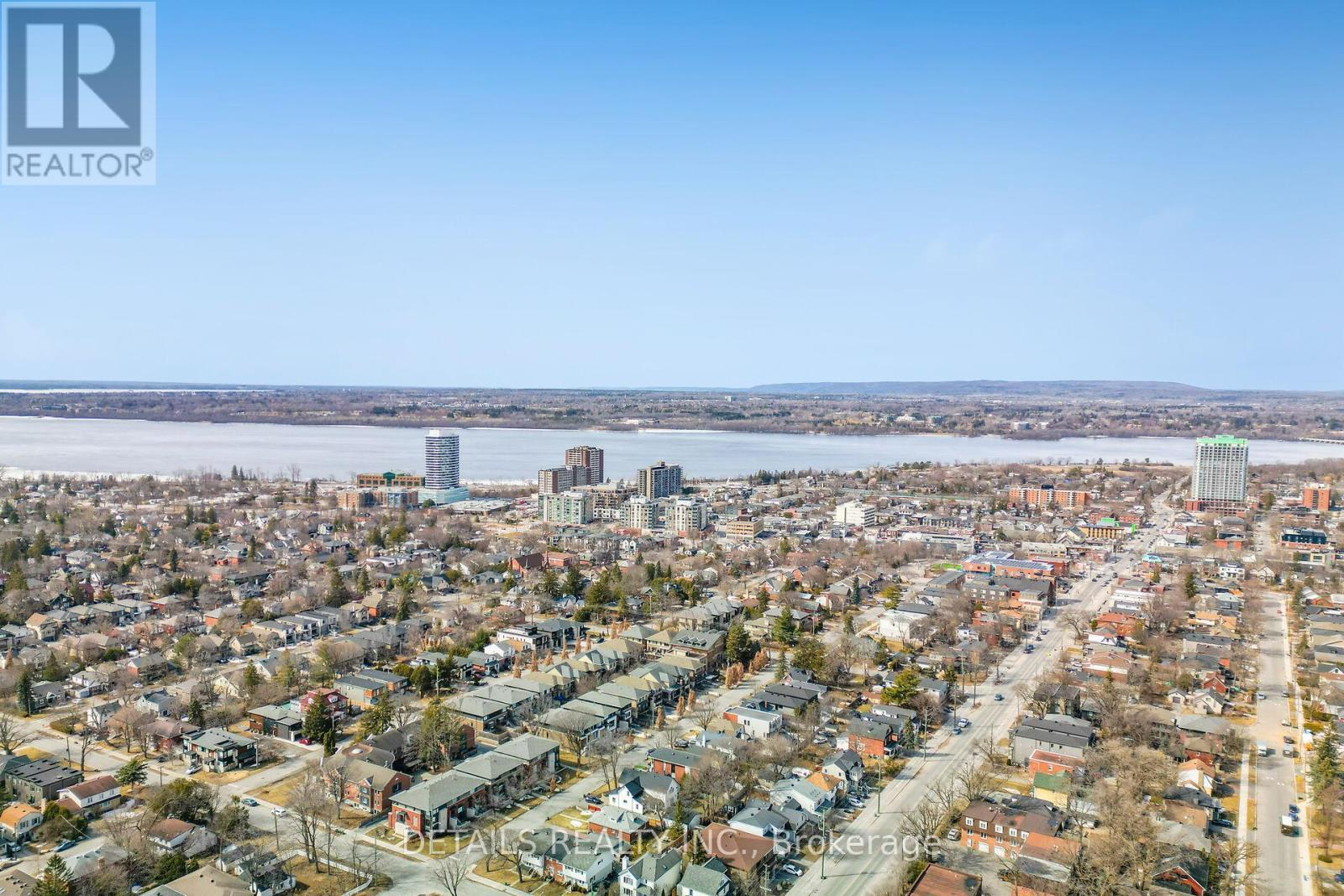 












309 CURRELL AVENUE

,
Ottawa,




Ontario
K1Z7J7

