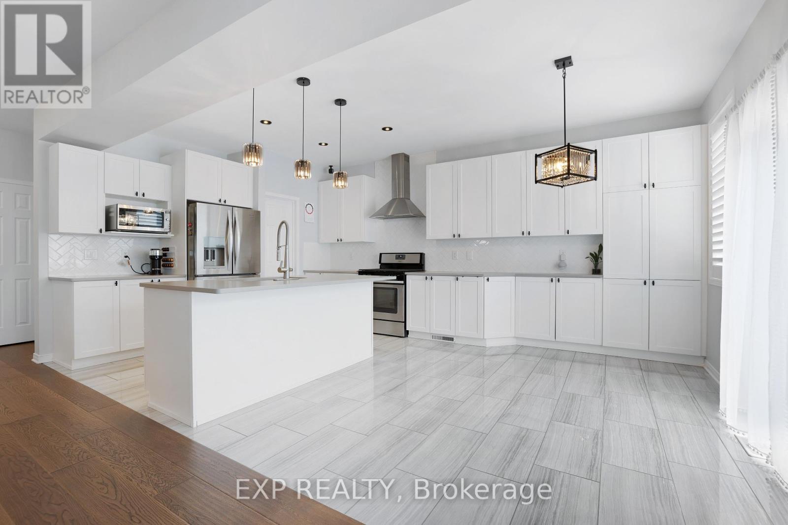 












188 BALIKUN HEIGHTS

,
Ottawa,




Ontario
K2V0B6

