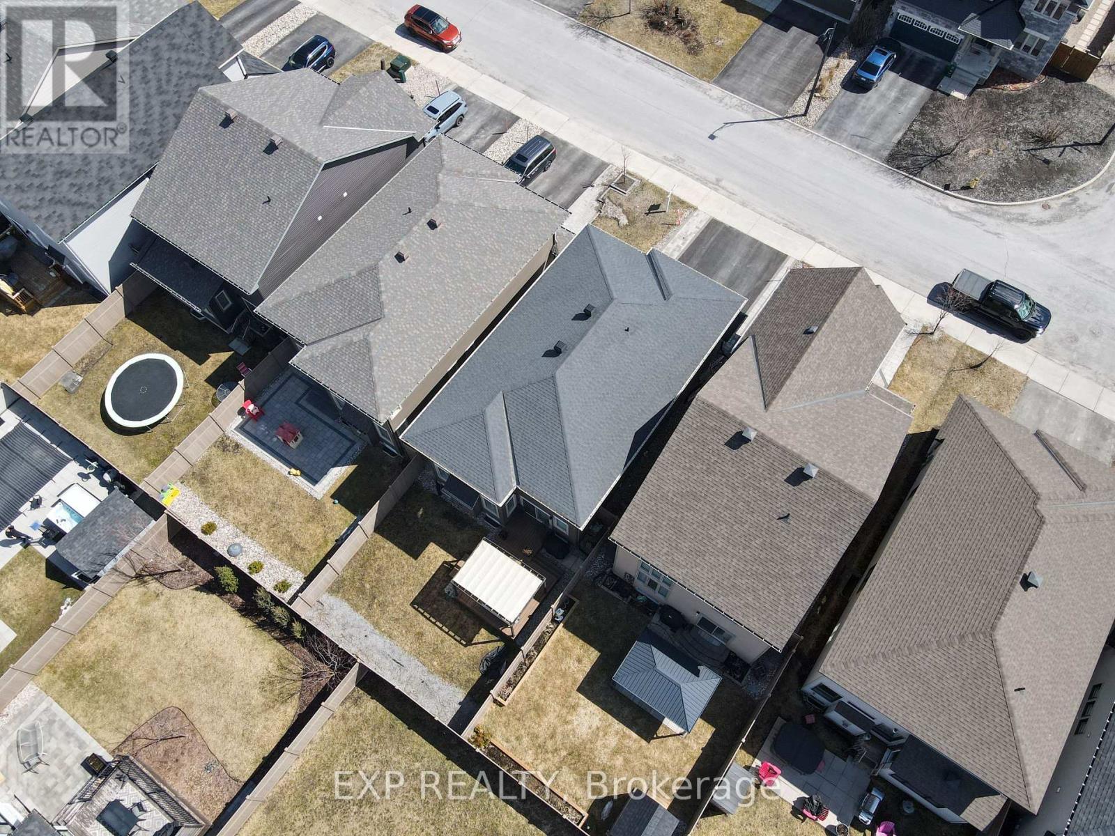 












188 BALIKUN HEIGHTS

,
Ottawa,




Ontario
K2V0B6

