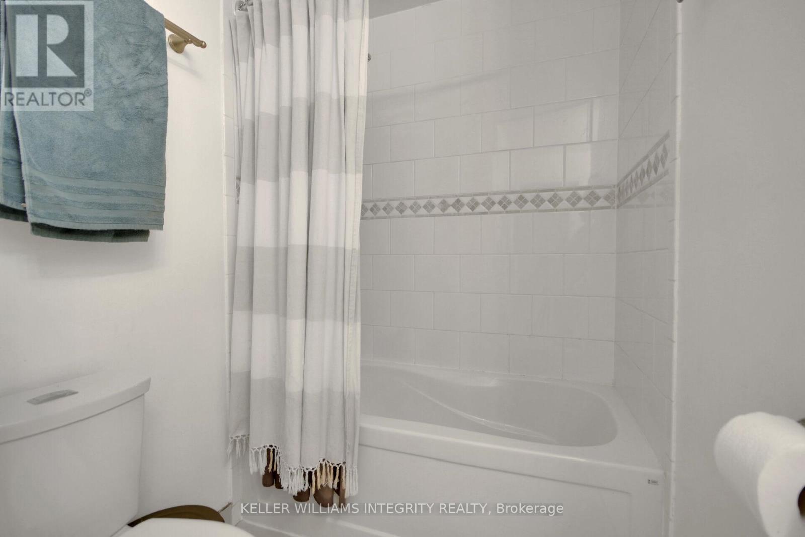












5 - 3691 ALBION ROAD

,
Ottawa,




Ontario
K1T1P2

