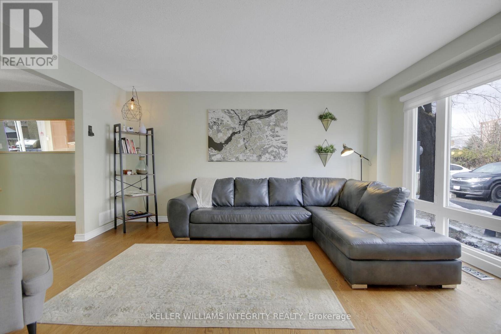 












5 - 3691 ALBION ROAD

,
Ottawa,




Ontario
K1T1P2

