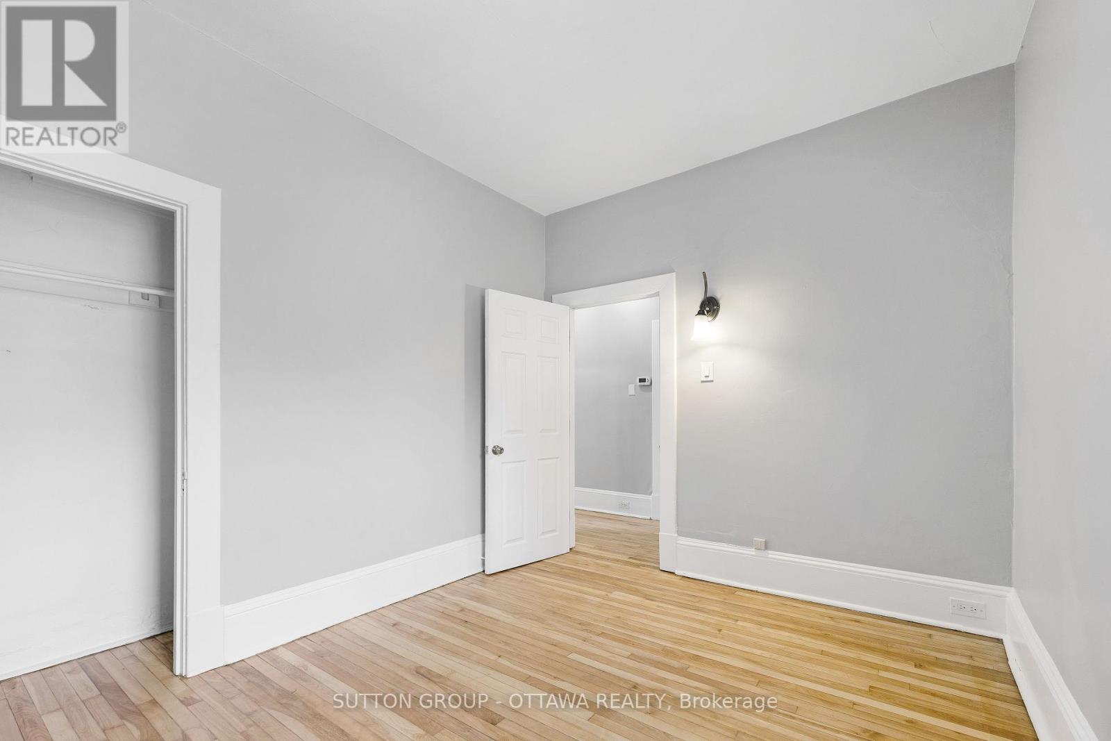 












335-337 ST PATRICK STREET

,
Ottawa,




Ontario
K1N5K6

