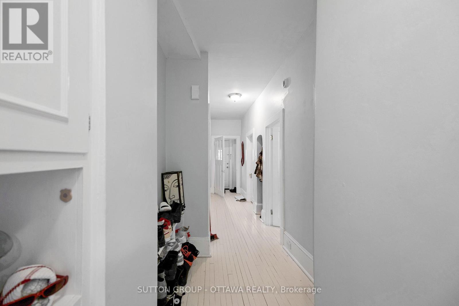 












335-337 ST PATRICK STREET

,
Ottawa,




Ontario
K1N5K6

