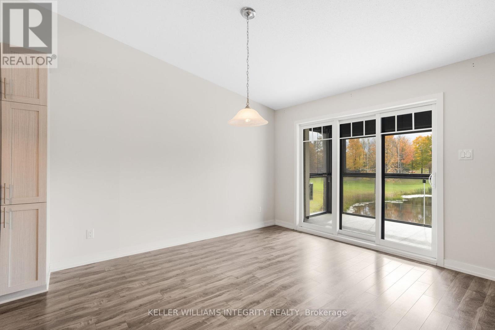 












212 - 290 MASTERS LANE

,
Clarence-Rockland,




Ontario
K4K0K5

