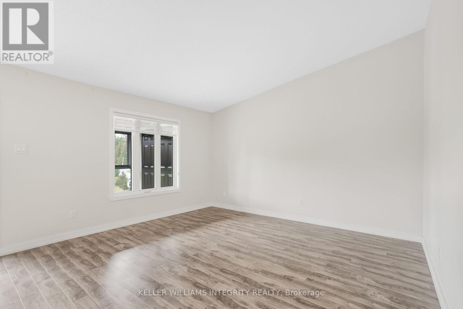 












212 - 290 MASTERS LANE

,
Clarence-Rockland,




Ontario
K4K0K5

