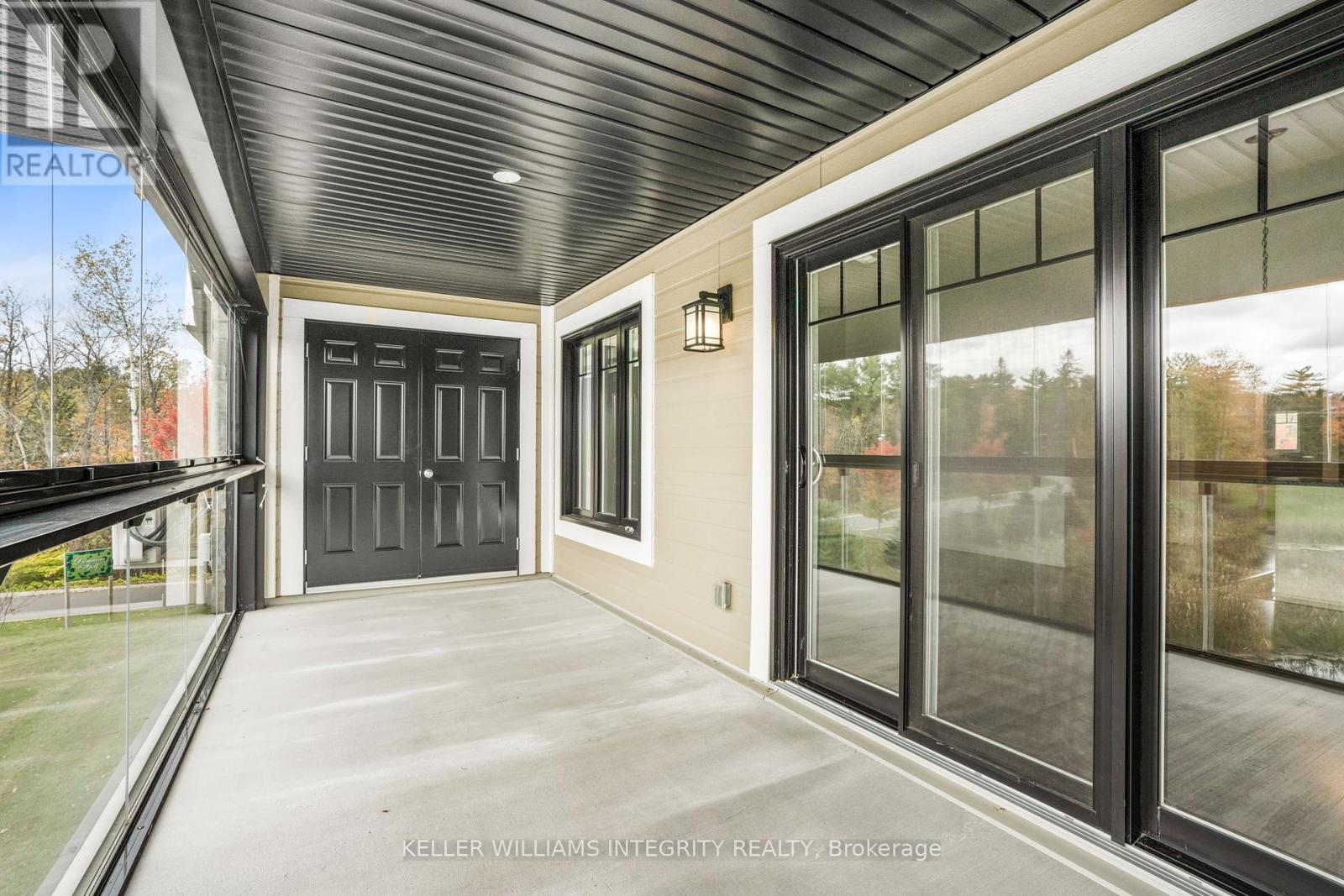 












212 - 290 MASTERS LANE

,
Clarence-Rockland,




Ontario
K4K0K5

