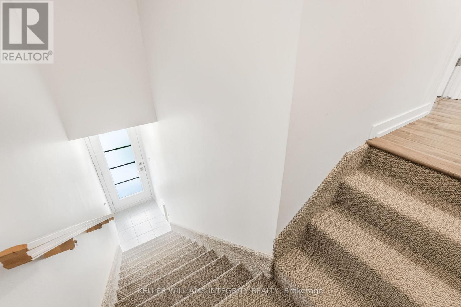 












212 - 290 MASTERS LANE

,
Clarence-Rockland,




Ontario
K4K0K5

