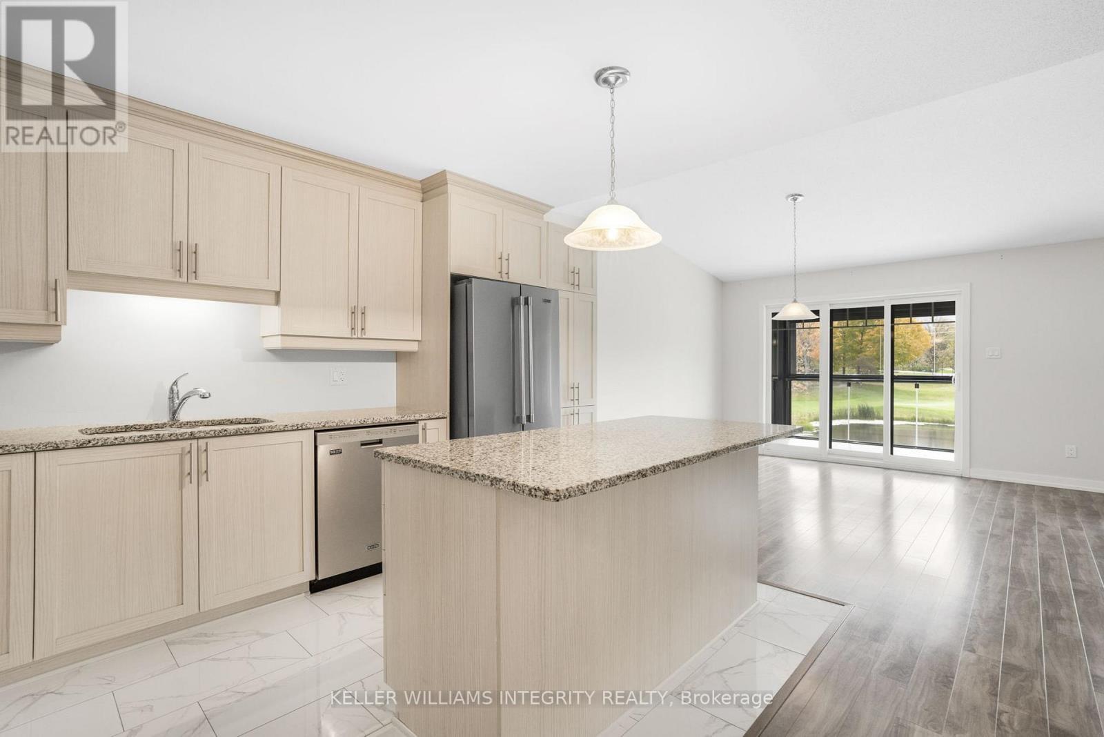 












212 - 290 MASTERS LANE

,
Clarence-Rockland,




Ontario
K4K0K5

