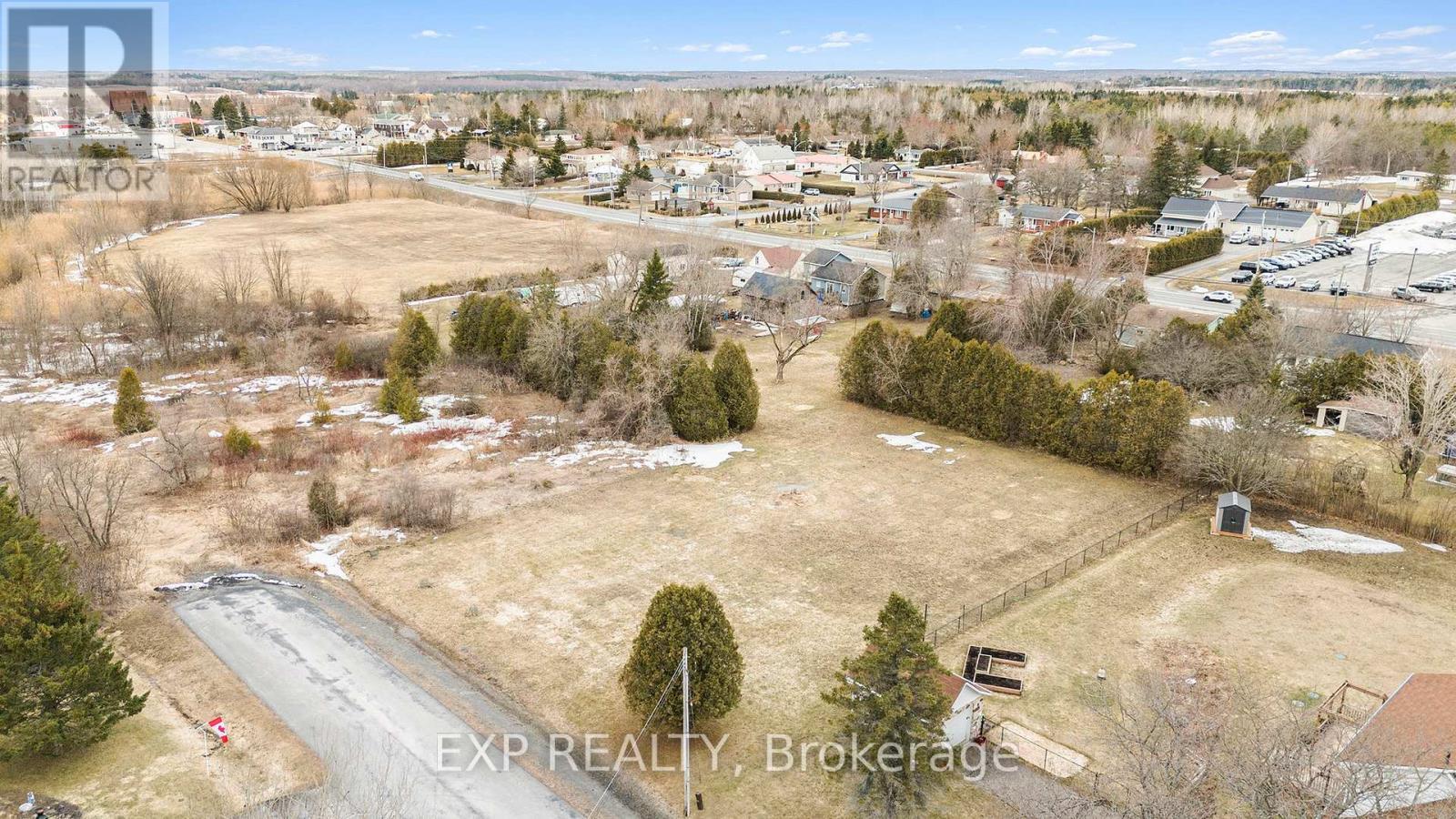 












20732 LEFEBVRE STREET

,
South Glengarry,







Ontario
K0C1L0

