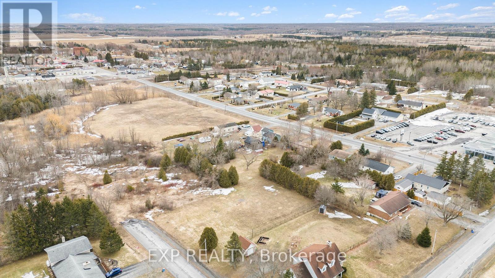 












20732 LEFEBVRE STREET

,
South Glengarry,







Ontario
K0C1L0

