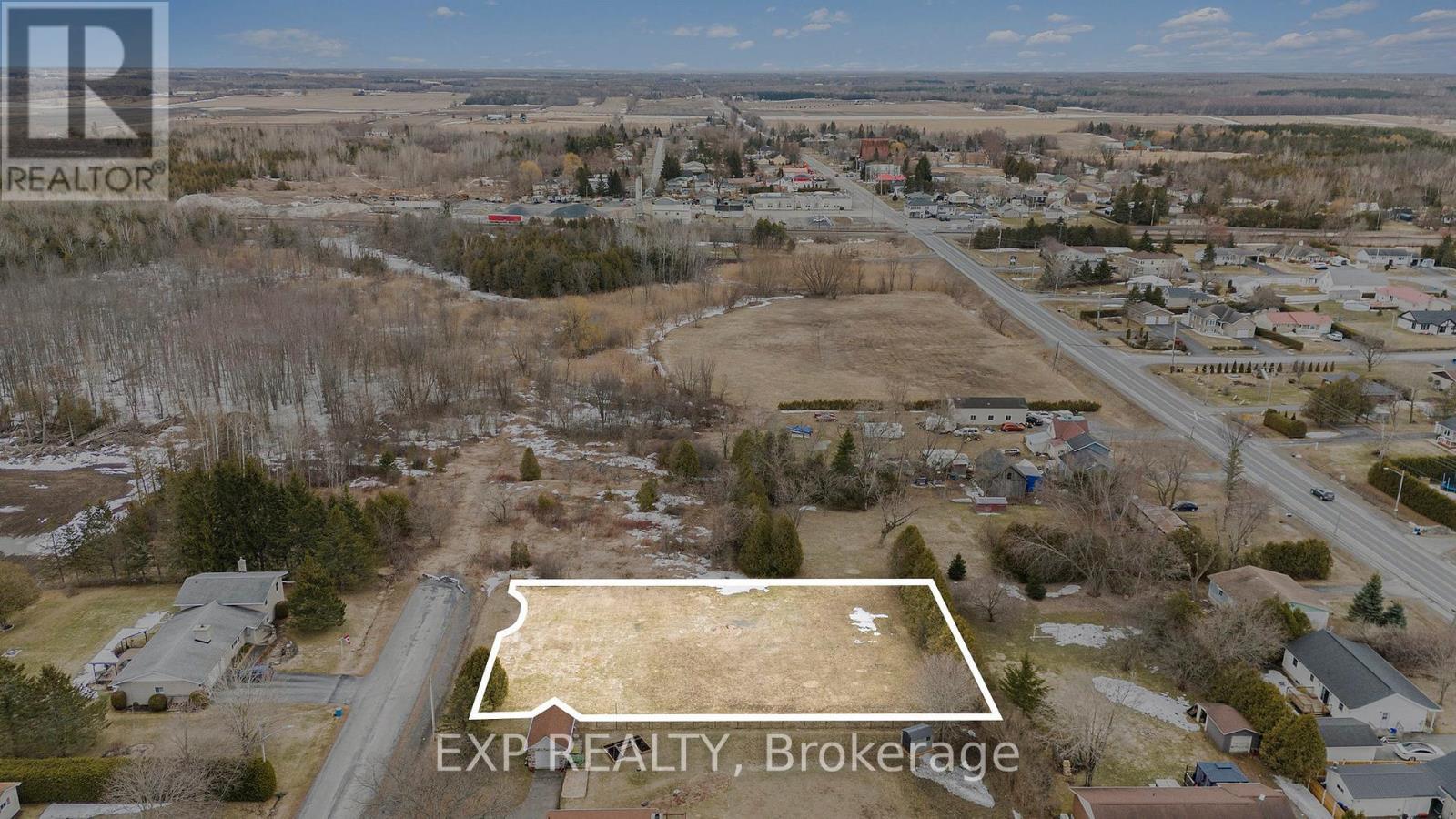 












20732 LEFEBVRE STREET

,
South Glengarry,







Ontario
K0C1L0


